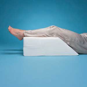 Hermell Products Elevating Leg Rest-Leg Elevating Wedge 20 W X 26 D X 8 H Inch Foam Freestanding