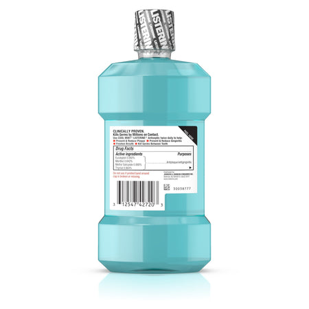 Listerine Cool Mint Antiseptic Mouthwash, 250 mL Bottle-Mouthwash Listerine 250 mL Cool Mint Flavor
