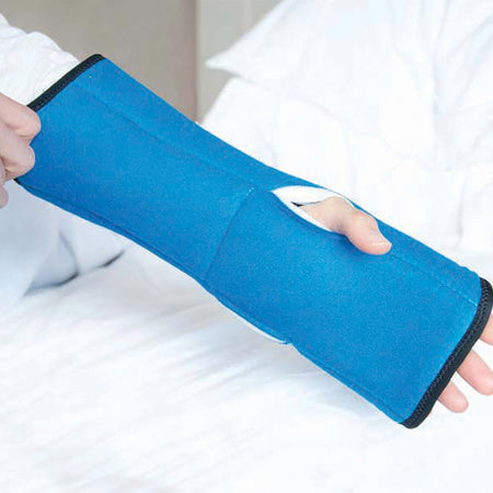 IMAK RSI Pil-O-Splint Wrist Splint, One Size Fits Most-Night Wrist Brace IMAK RSI Universal Pil-O-Splint ergoBeads / Foam / Polyflannel Left or Right Hand Black / Blue One Size Fits Most
