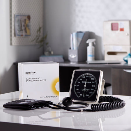 McKesson Lumeon™ Aneroid Sphygmomanometer - Diagnostic Instruments and Supplies>Blood Pressure>Blood Pressure Units - McKe...