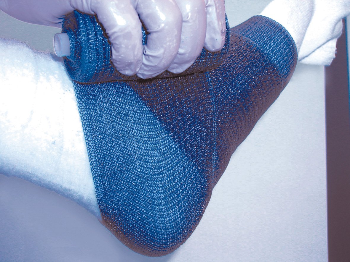 Delta-Lite Plus Light Blue Cast Tape, 4 Inch x 4 Yard-Cast Tape Delta-Lite Plus 4 Inch X 12 Foot Fiberglass / Resin Light Blue