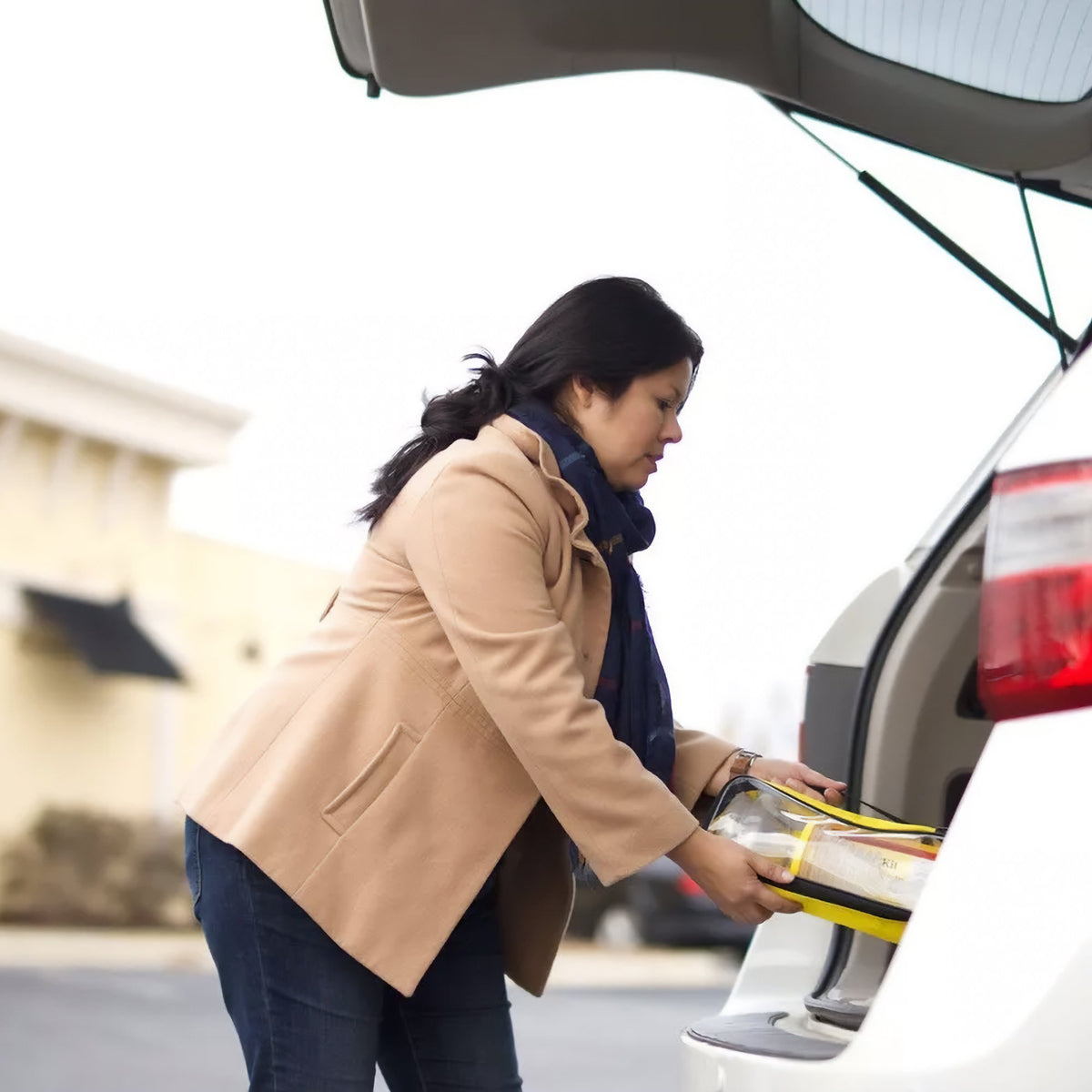 LifeVac Travel Kit - Portable Choking Rescue Device, Travel Bag - Blue-Airway Clearance Device LifeVac