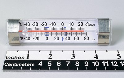 Horizontal Refrigerator / Freezer Thermometer-Refrigerator / Freezer Thermometer Fahrenheit / Celsius -40 to +80F (-40 to +25C) Without External Probe Multiple Mounting Options Does Not Require Power